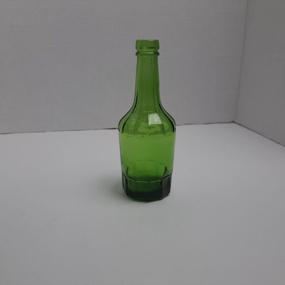 Wheaton Green Glass Jamaican Bitters Bottle 6" by 2" No Cork Collectible Vintage - Picture 1 of 7
